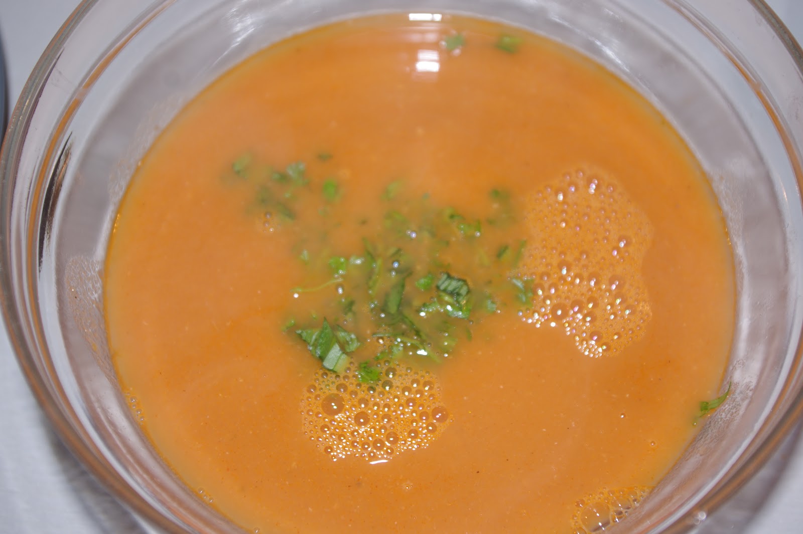 Trzy posiłki dziennie Bisque ze skorupek krewetek