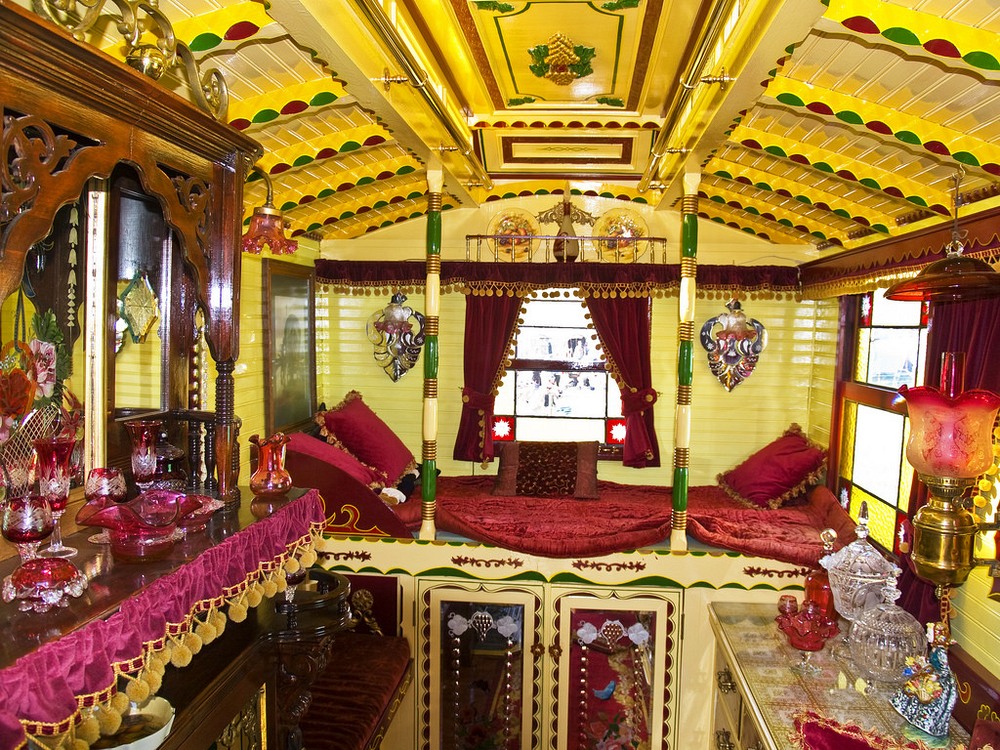 Vardo The Opulent Caravans of The Gypsies Amusing