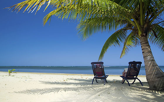 Beth's Super Awesome Blog: New Year's Resolutions for 2012!!