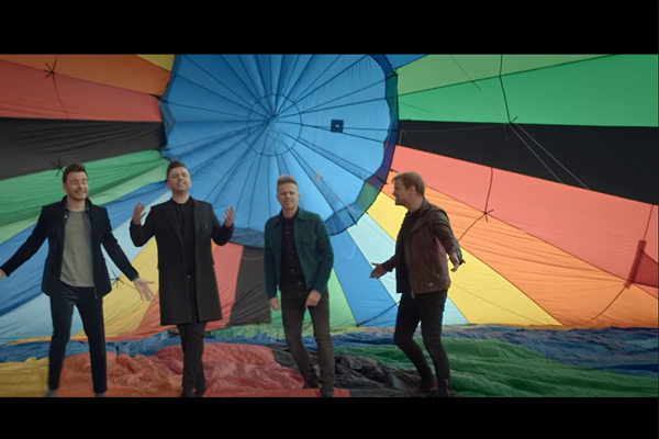 Lirik Lagu Westlife Hello My Love Dan Terjemahan Pintas Dunia