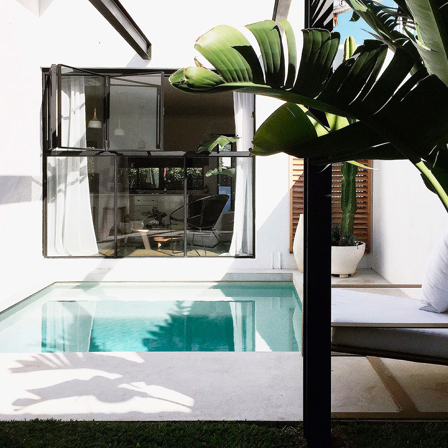 BLOG DE MODA Y LIFESTYLE: INSPIRACIÓN DECO: PISCINAS EN PATIOS Y JARDINES