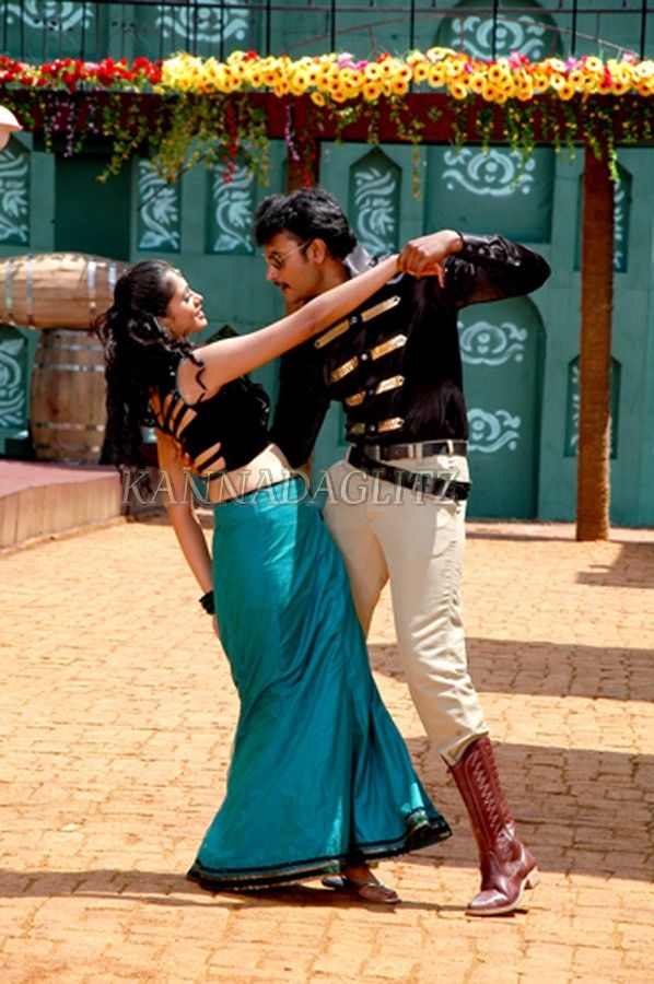 Telugu Cinema News: Sarathi Kannada Movie Photo Gallery