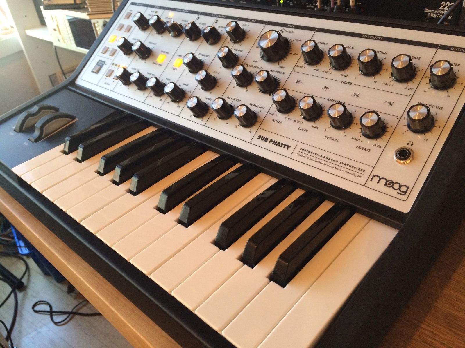 MATRIXSYNTH: Moog Sub Phatty Analog Synthesizer