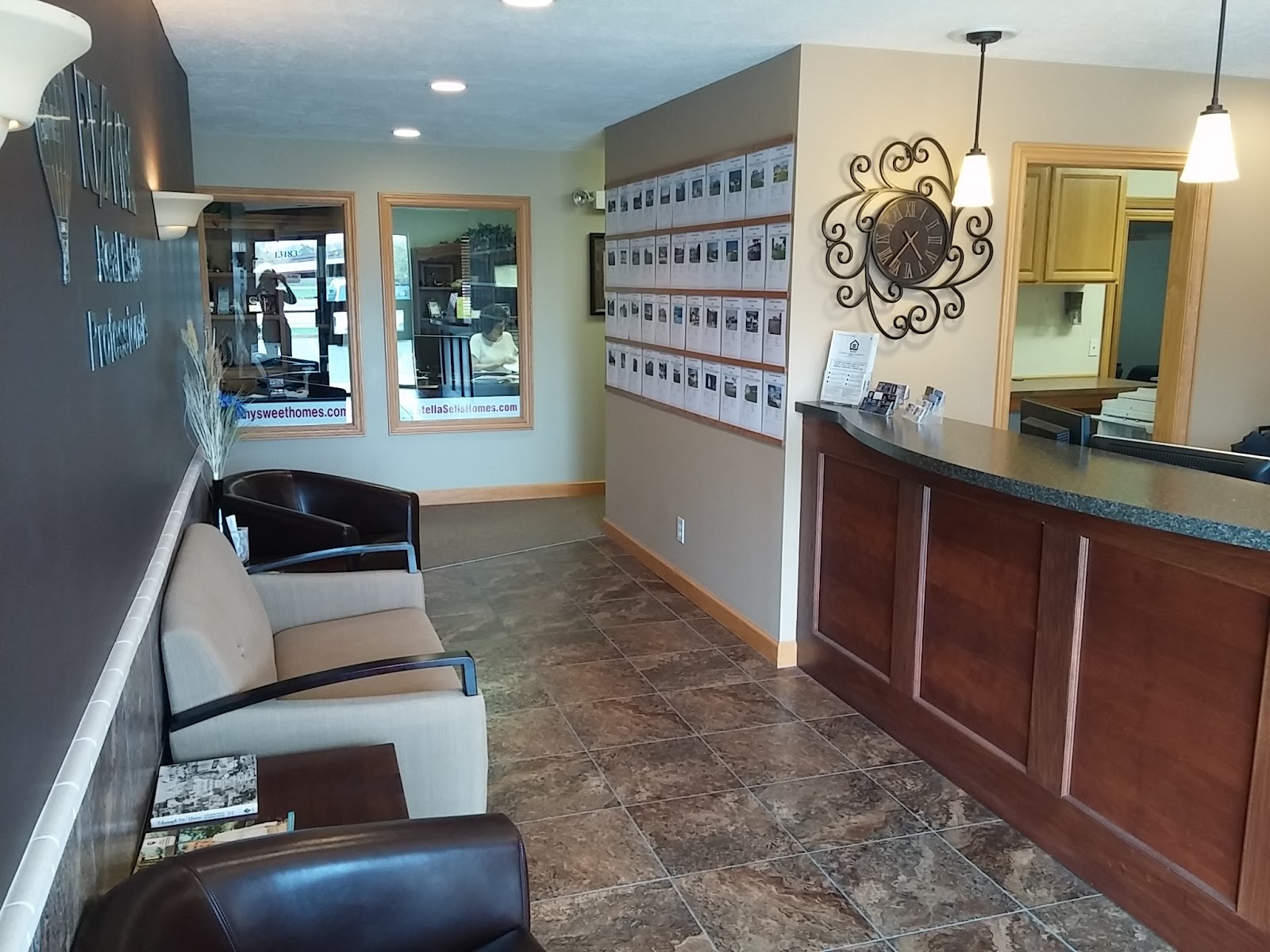 RE/MAX Real Estate DeWitt of Greater Lansing Michigan Best Realtor Blog Best Jobs in Lansing