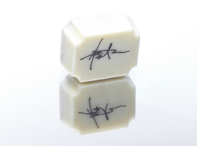 White Signature chocolate