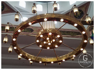 lampu%2Bgantung%2Bmasjid%2Bnabawi06