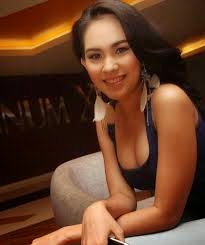 foto kartika putri foto kartika putri