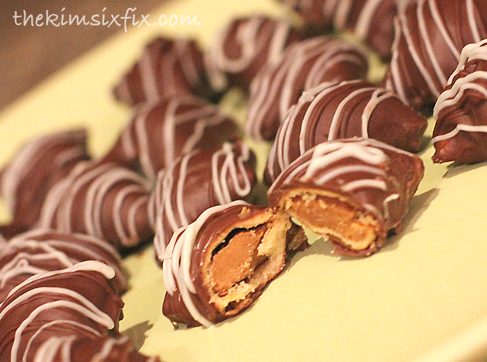 Yum! Peanut butter, chocolate, pretzel goodness!
