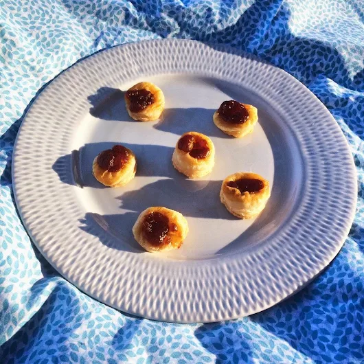 One man's junk... (Tuesdays with Dorie BwJ: Puff Pastry Pizzettes)