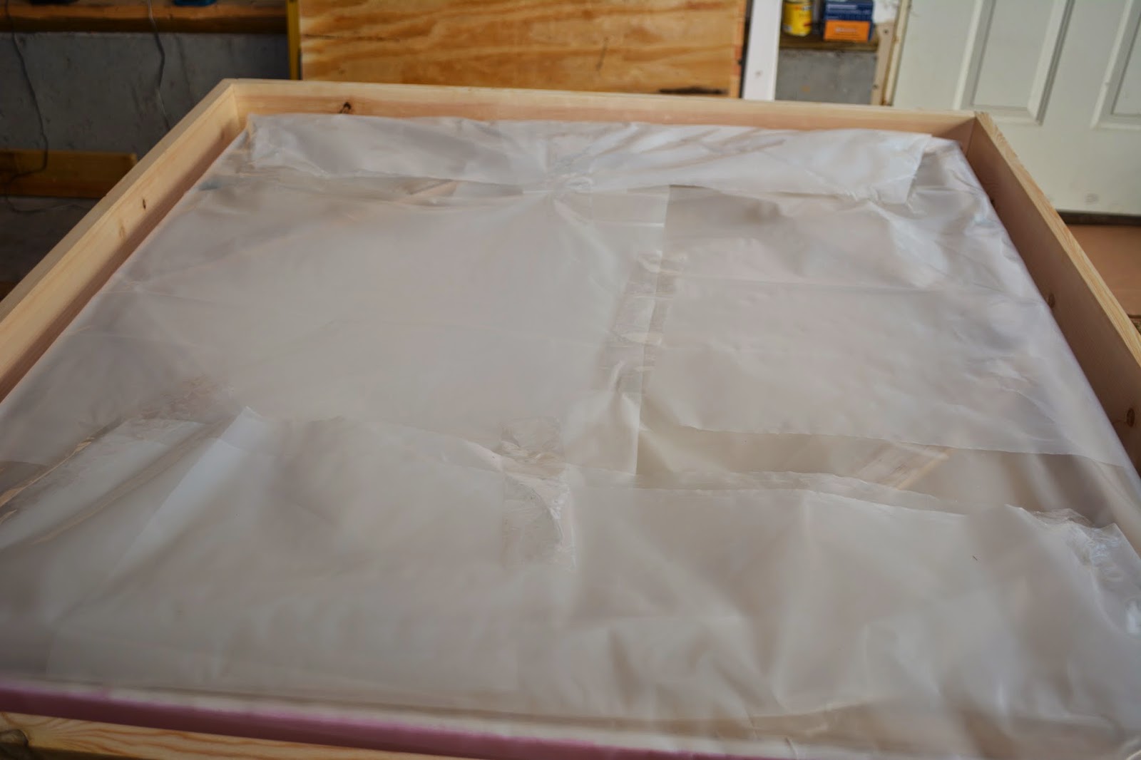 Design du Monde How to build a crate for shipping artwork