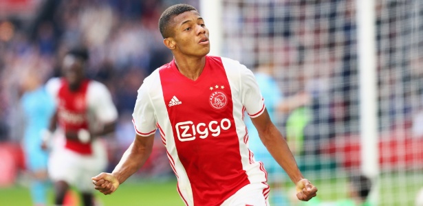 10 Promessas Brasileiras Para Quem Esta Sem Grana No Fifa 18 Modo Carreira