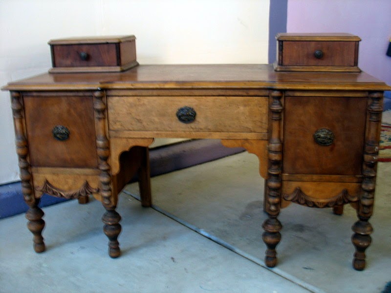 Shabby Redo For You ! Vintage Vanity Redo