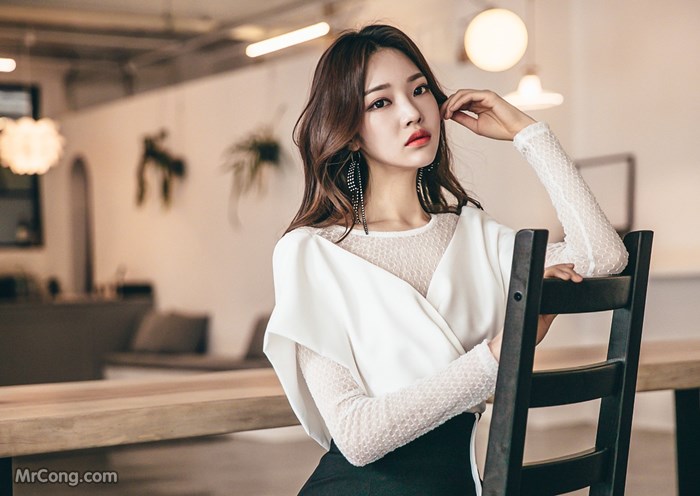 Beautiful Park Jung Yoon in a fashion photo shoot in March 2017 (775 photos) photo 34-2