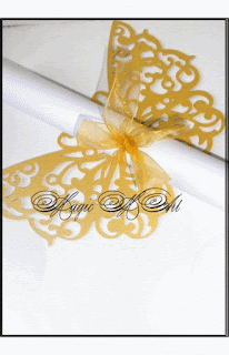 Сватбена покана тип папирус пеперуда в златно A Gothica 