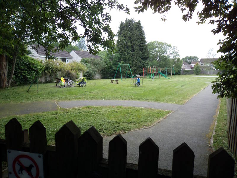 Stranger in Tavistock playground