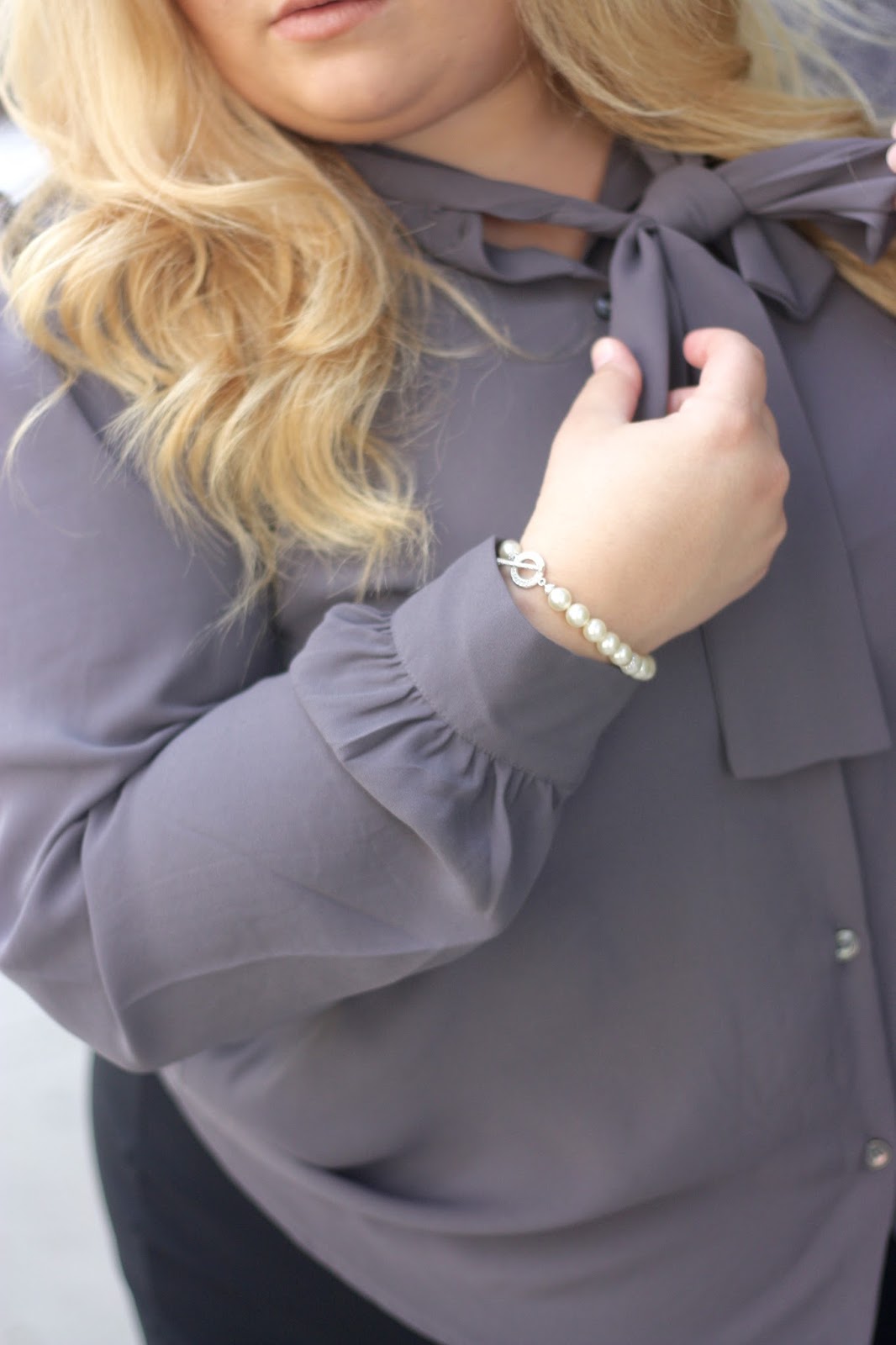 natalieinthecity.us, bow tie blouse, plus size fashion, plus size blogger, fashion blogger style, natalie craig, natalie in the city, chicago, midwest blogger, chicago blogger, plus size office attire