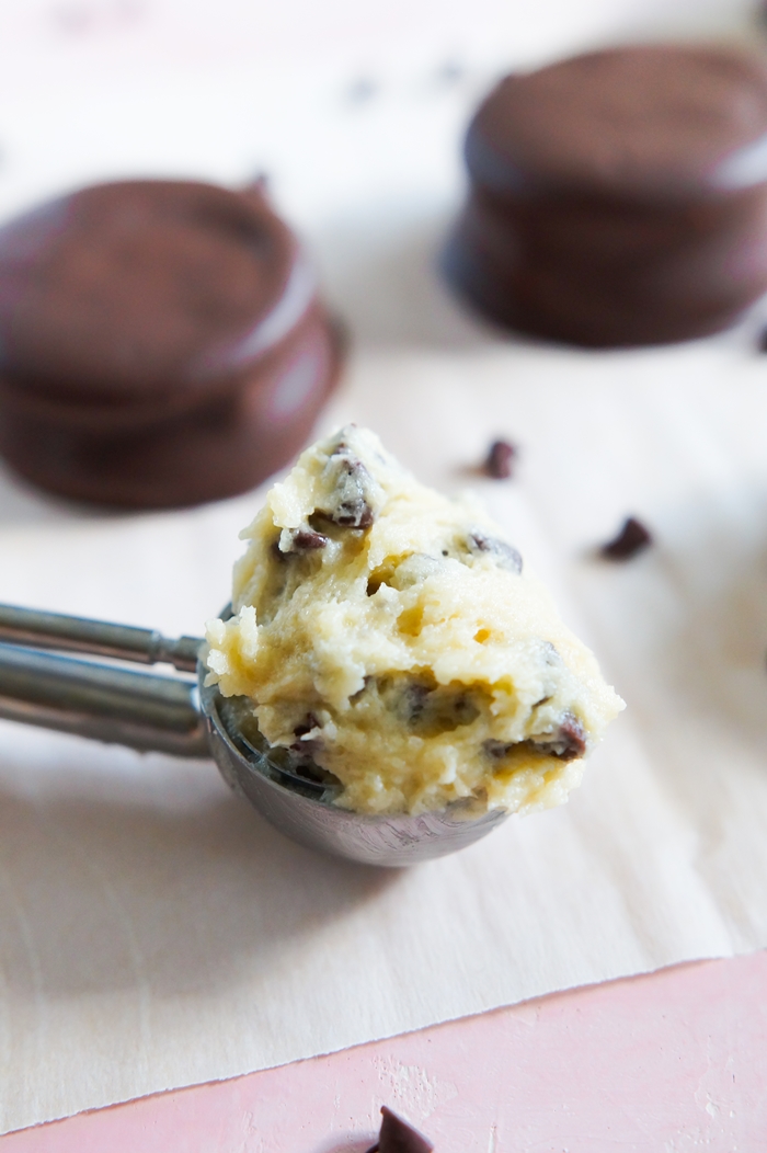 How to Make Safe-to-Eat Raw Cookie Dough ♥ bakeat350.net for The Pioneer Woman Food & Friends