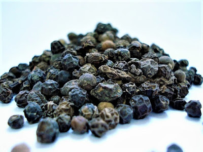 aroma pepe nero vino 