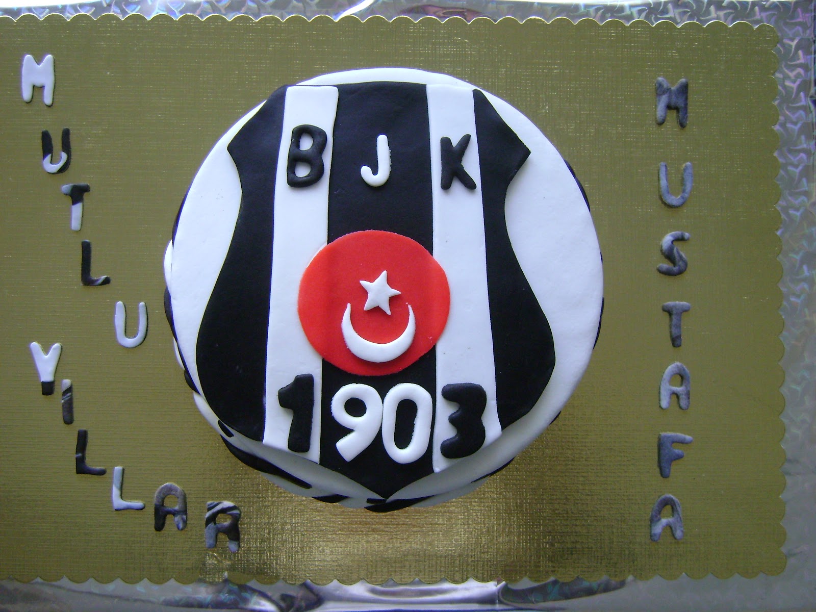 Kakuleli Kahve Beşiktaş Pastası