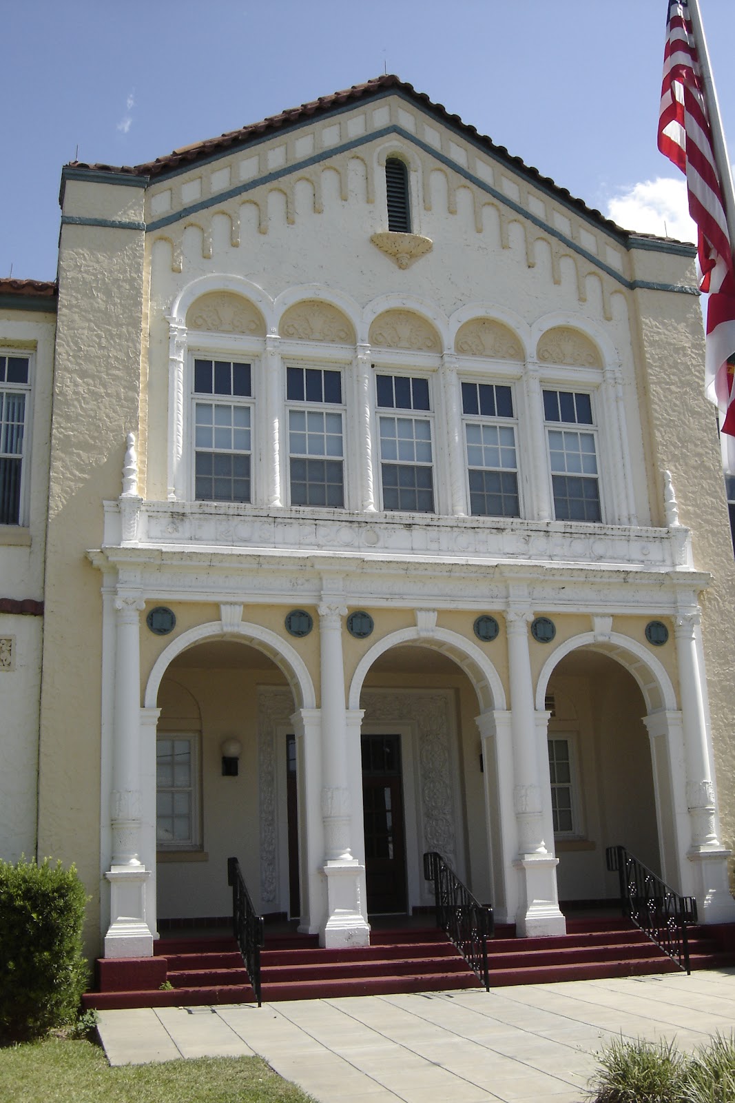 Places To Go, Buildings To See Frostproof High School / City Hall Frostproof Florida