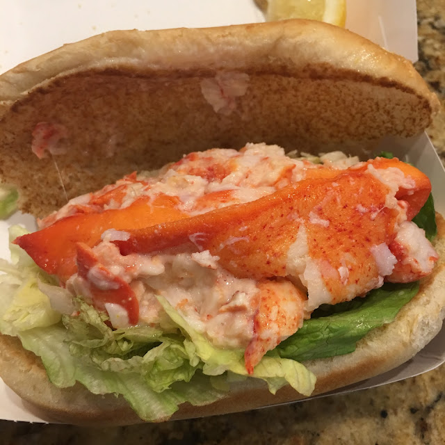 GREAT EATS HAWAII MCDONALD'S LOBSTER ROLL
