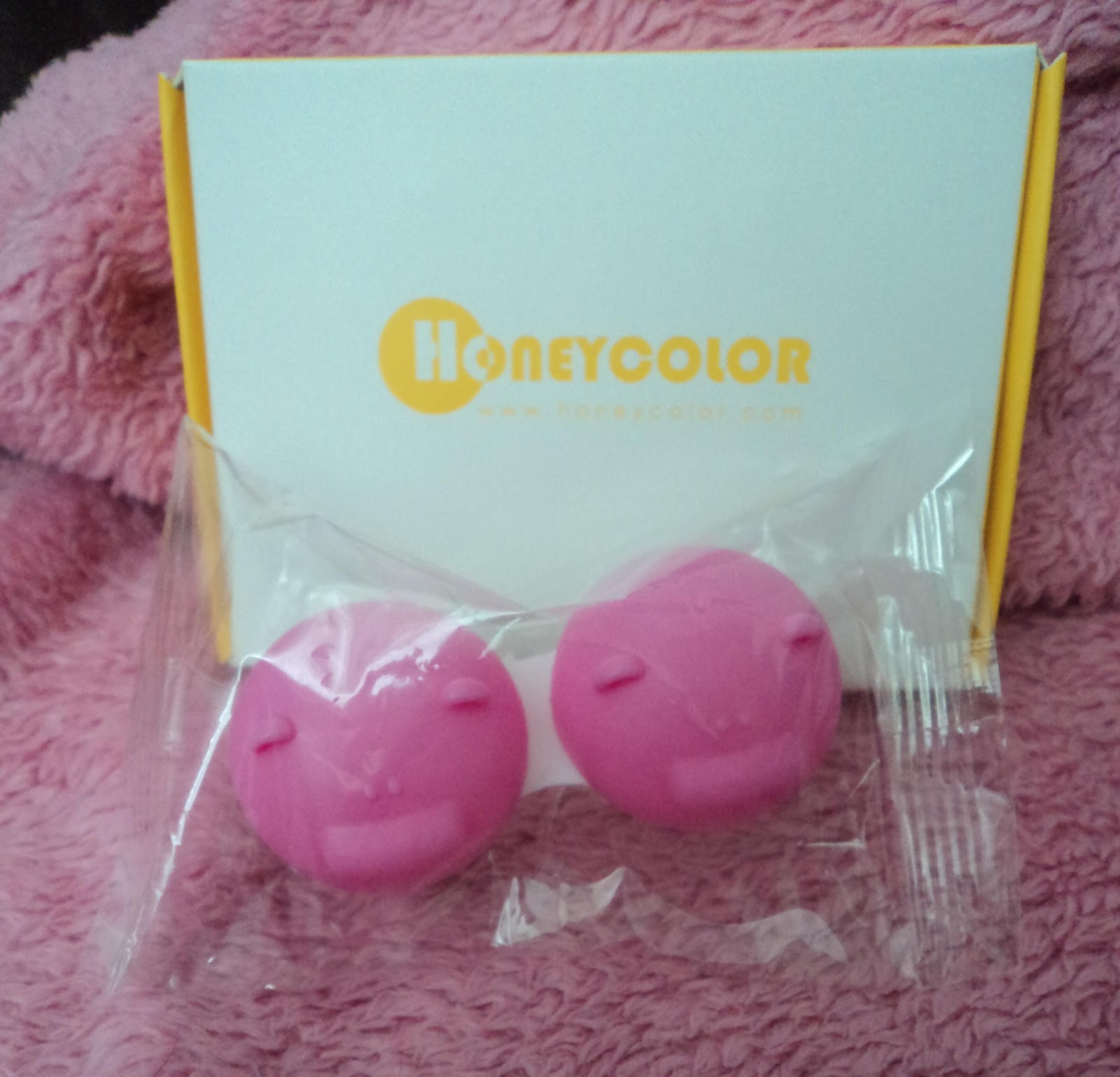 SIGAPOL review Super Pinky Grey lenses (on light eyes!)