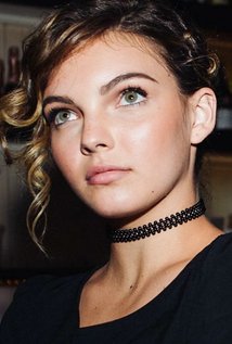 Camren Bicondova