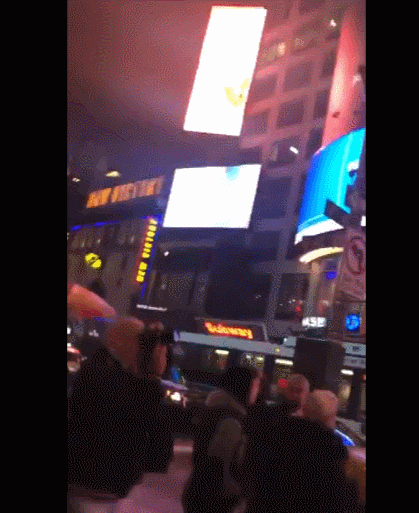 팬들이 걸어준 우주소녀 뉴욕 타임스퀘어 | 인스티즈