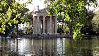 Villa Borghese com guia em português VIlla Borghese lago templo esculapio - Villa Borghese com guia em português