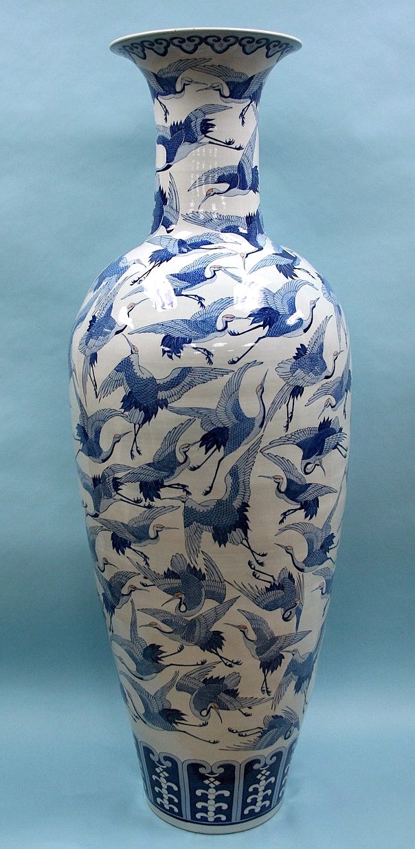 a Chinese vase a Chinese vase in blue
