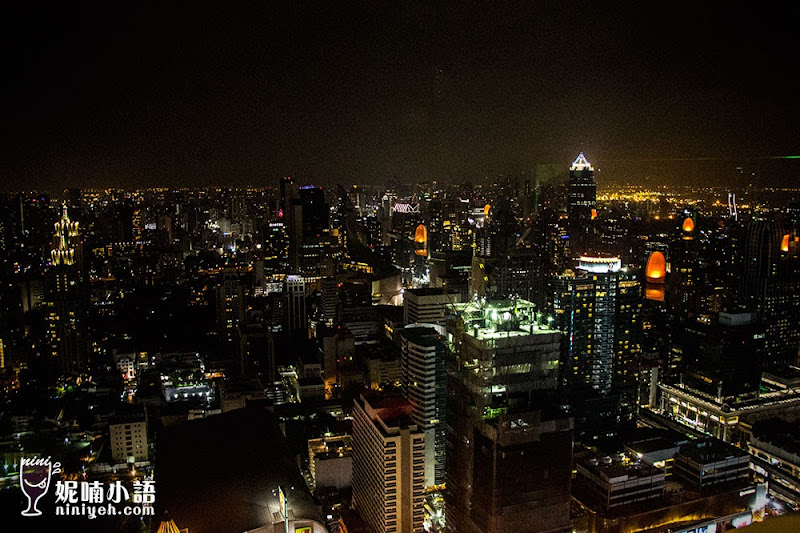 【曼谷景點】Red Sky Bar。消費門檻最低的雙層高空酒吧 【曼谷景點】Red Sky Bar。消費門檻最低的雙層高空酒吧