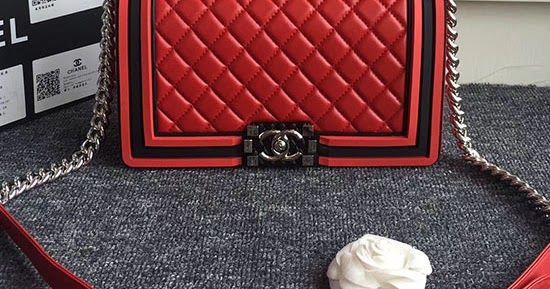 Chanel Shoulder Bags Sale: Chanel Lambskin Medium Boy Bag A90901