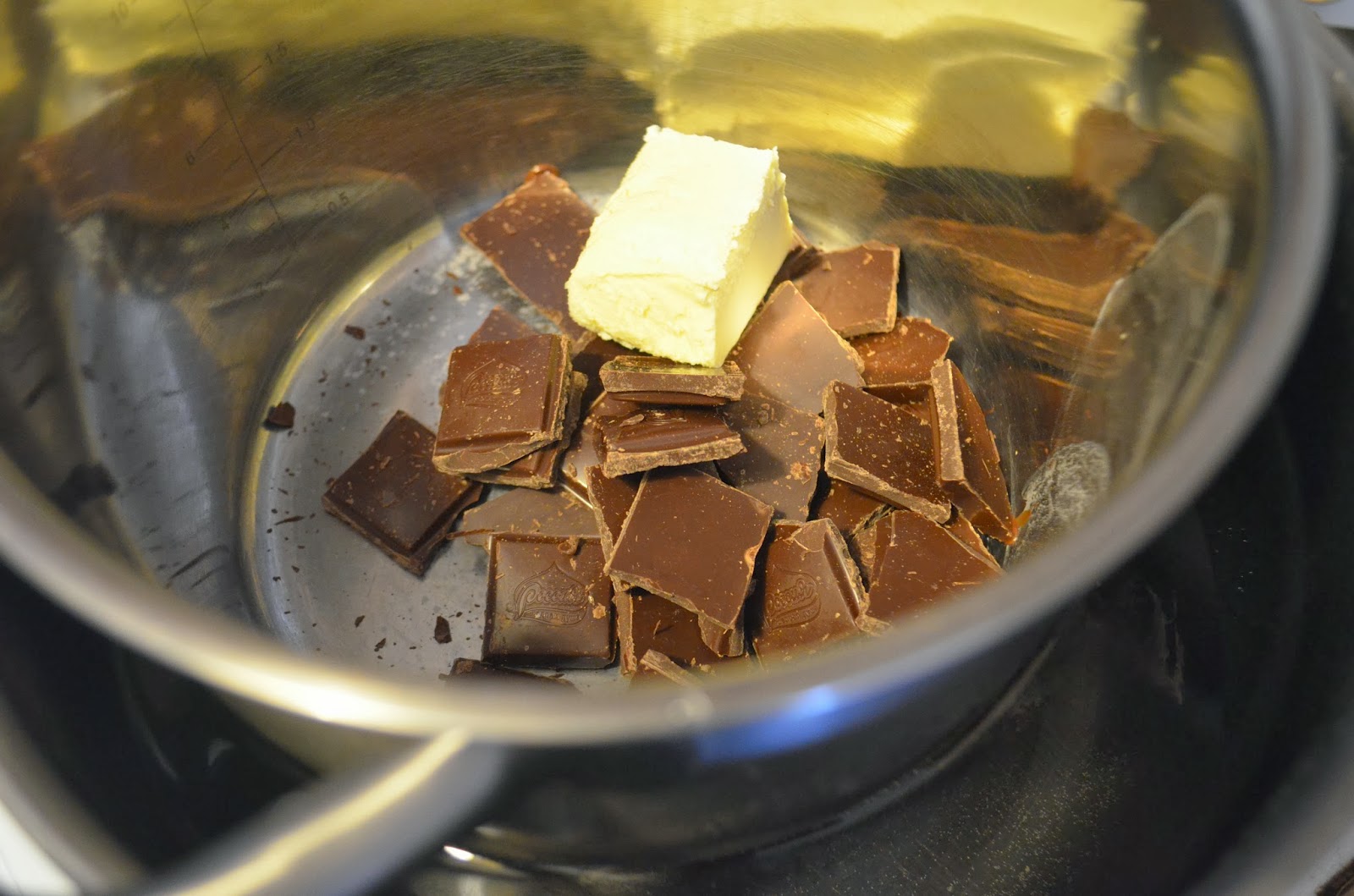 Шоколадка с помадкой. Шоколадная помадка. Помадка из сахара и воды. Киевская помадка.