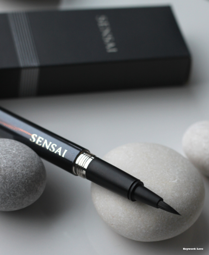 sensai designing liquid eyeliner