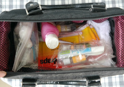 How to Make a DIY First Aid Kit for Traveling