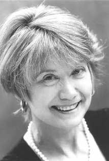 Lesley Staples Lesley Staples