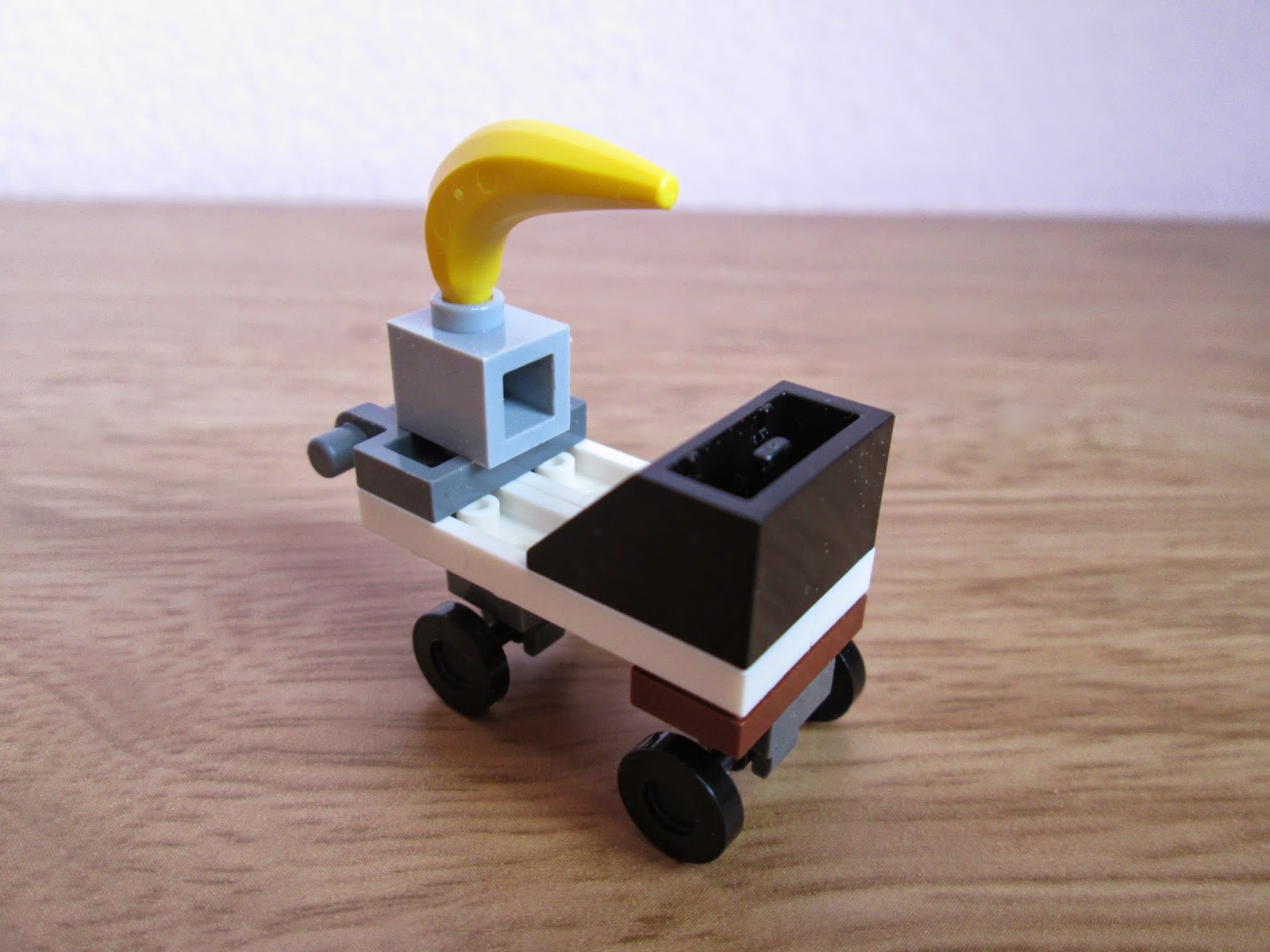 MOC LEGO Comboio a vapor