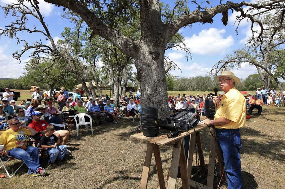 Sweethearts Of The West Texas Trees, Witnesses to History