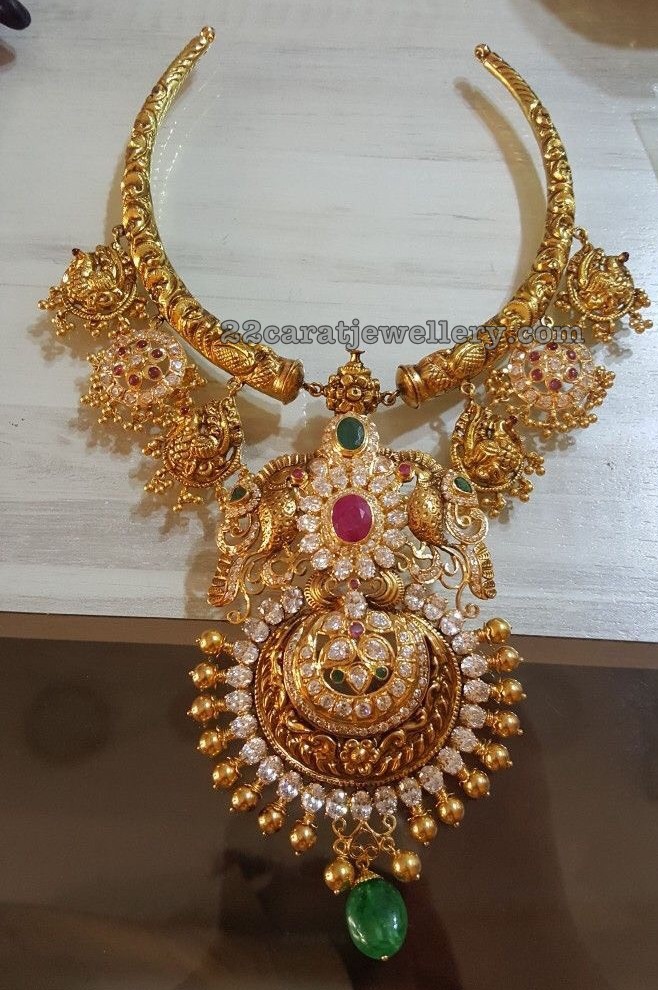 Antique Choker with Peacock Motifs Jewellery Designs