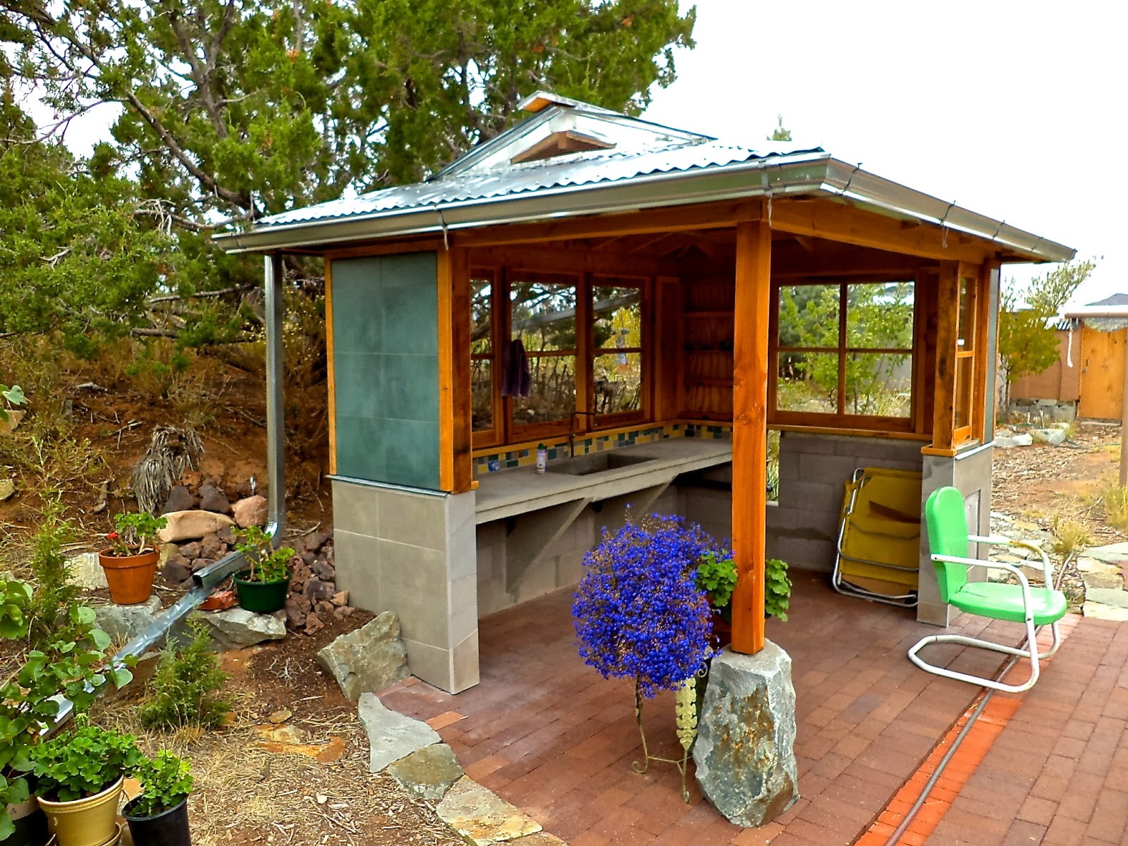 Alt. Build Blog: Building An Outdoor Kitchen: #2 Framing The Walls And Roof