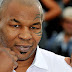 Tyson Tertarik Akan Gigitan Suares