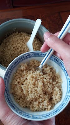 Bien moelleuses graines de quinoa,cuites au cuiseur de riz!
