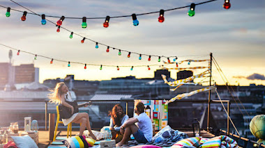 La nueva colección de verano 2018 de IKEA nos invita a quedarnos en casa