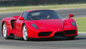7. Ferrari Enzo: 355km/h (221 mph), 0 to 100km/h (0-60mph) in 3.14 sec