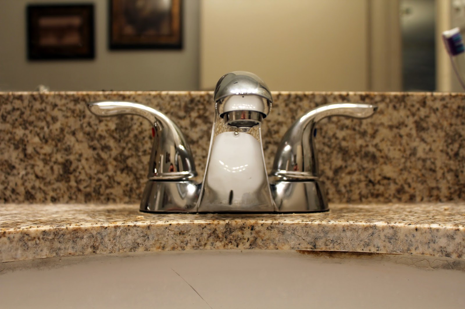 homevolution {Drip, drip} New bathroom faucet