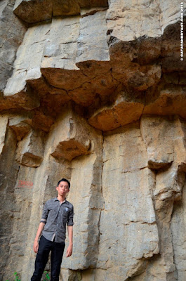 Pesona Batu Dinding Kilo Tiga - Amurang, Minahasa Selatan