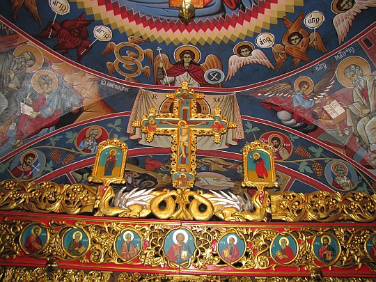 Wnętrze klasztoru Paisjusza Chilendarskiego.