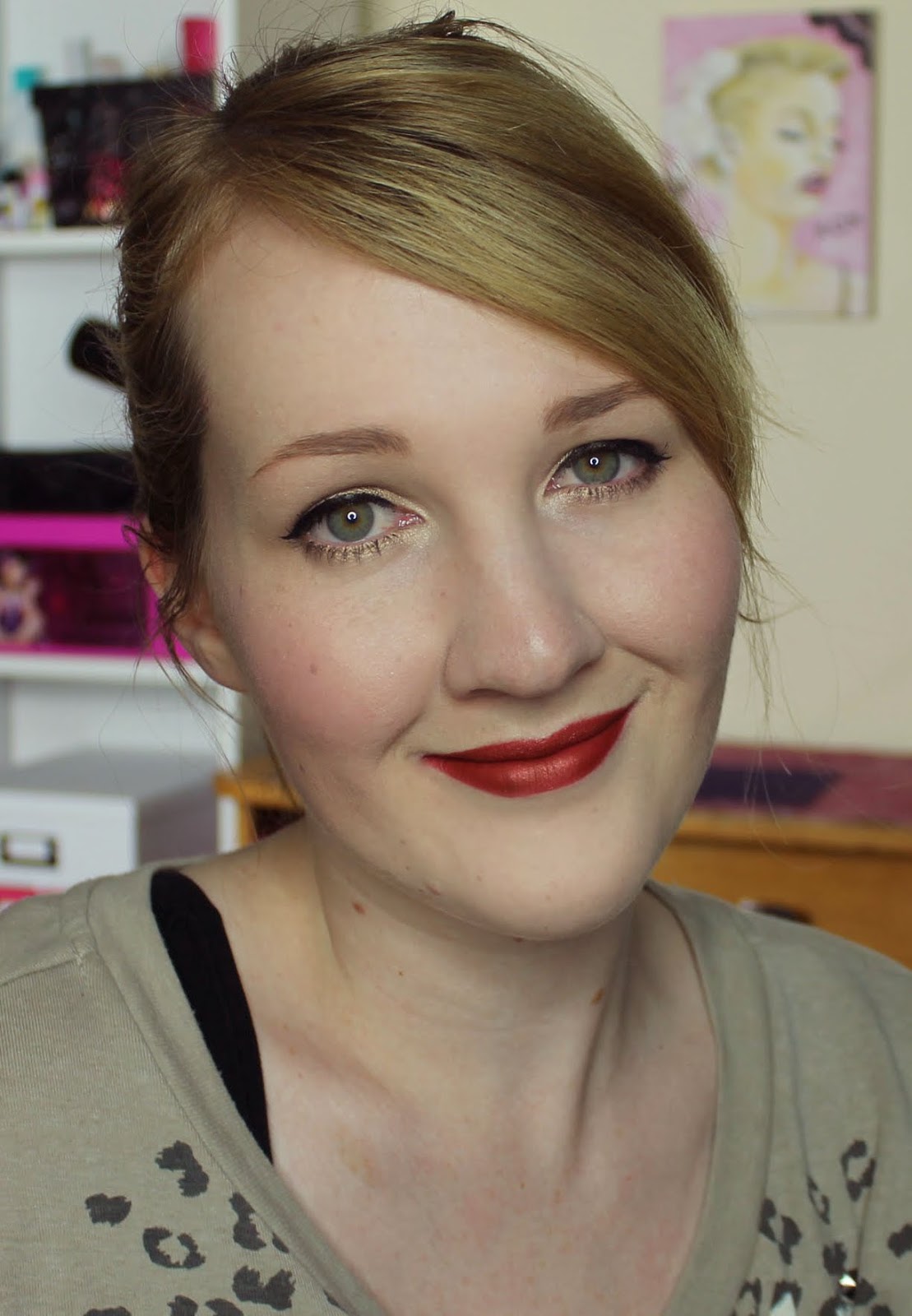 Australis Velourlips - Grandmaster Pash Swatches & Review