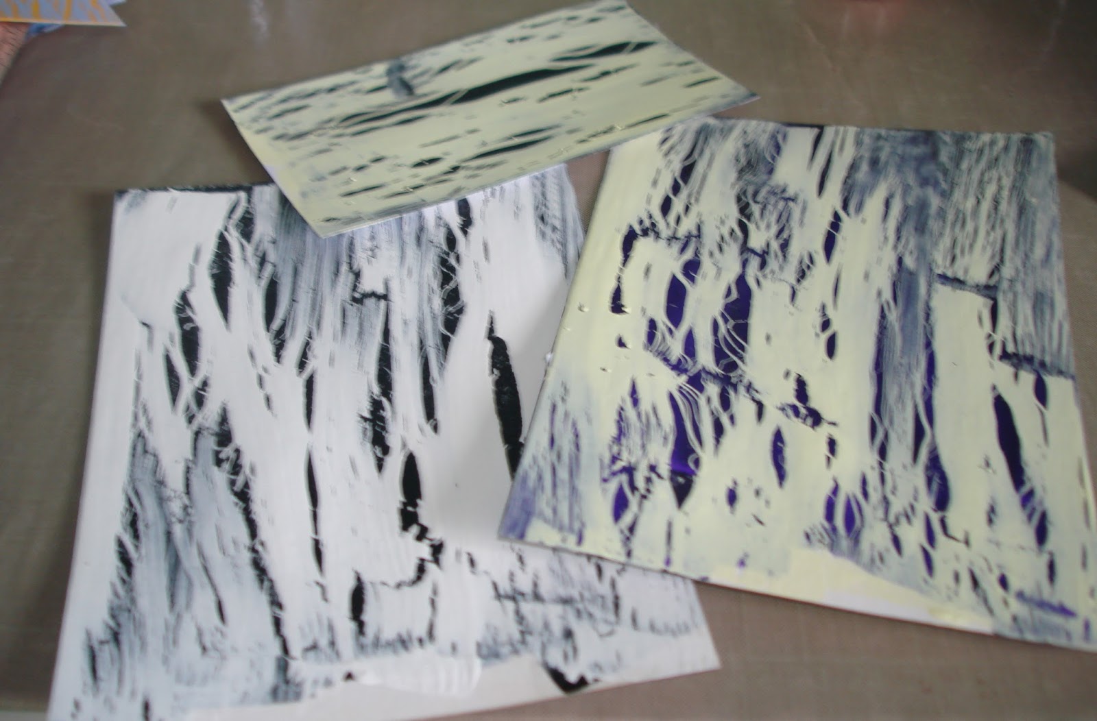 Lorraine Lives Here Crackle Effect using PVA glue..