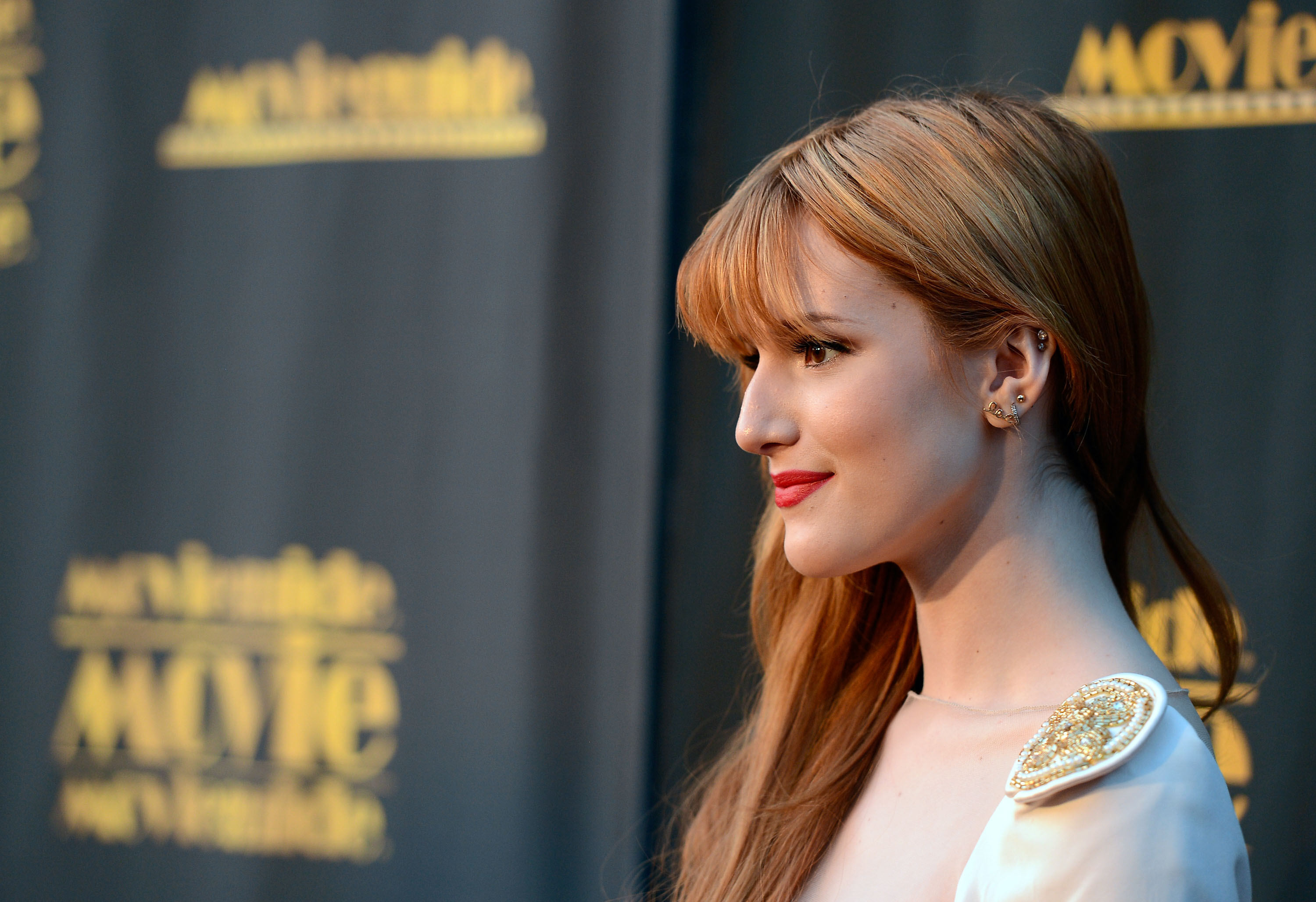 High Quality pictures of the stunning teen actress Bella Thorne. 